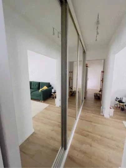 Mosilor, Obor, Metrou 3-4 min., bl. 1982, et. 5.