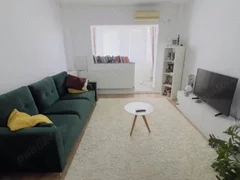 Mosilor, Obor, Metrou 3-4 min., bl. 1982, et. 5